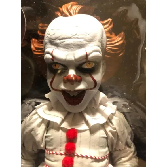 Mezco - It (2017) - Mds Mega Scale - Talking Pennywise Std